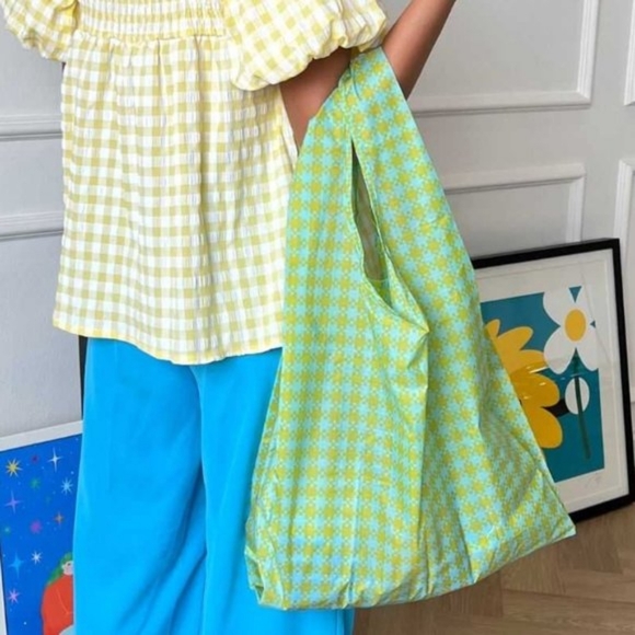BAGGU Handbags - NWT BAGGU Standard Printed Reusable Tote Mint Pixel Gingham
